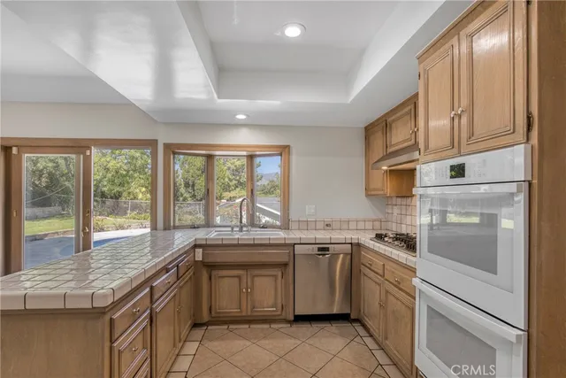 $6,000 | 19101 Kingsbury Street, Porter Ranch, CA 91326