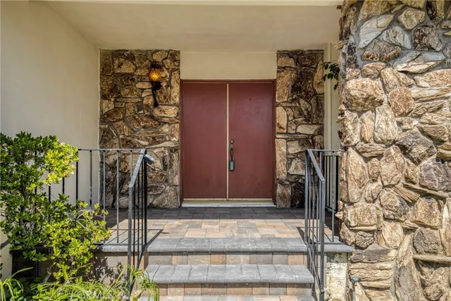 $6,000 | 19101 Kingsbury Street, Porter Ranch, CA 91326