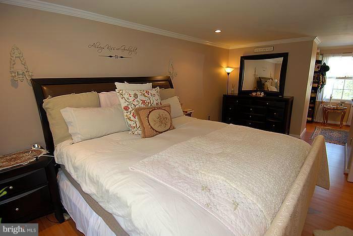 15404 Wembrough Street Silver Spring, MD 20905 - Photo 13 of 30 Bedroom (Master)