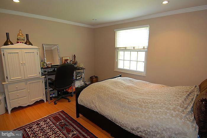 15404 Wembrough Street Silver Spring, MD 20905 - Photo 19 of 30 Bedroom
