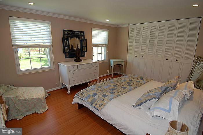 15404 Wembrough Street Silver Spring, MD 20905 - Photo 23 of 30 Bedroom