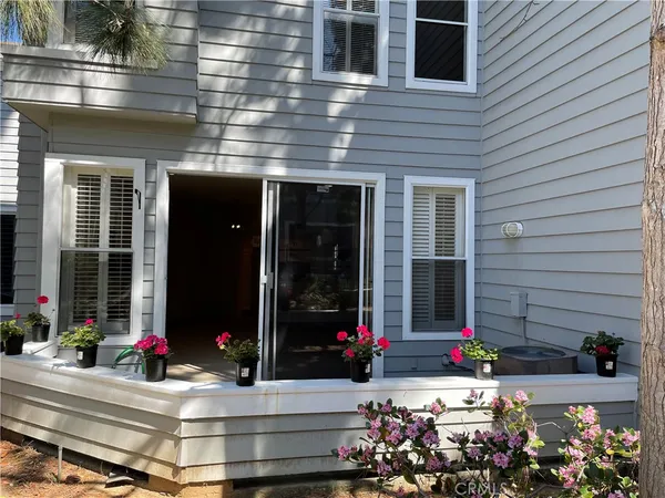 $5,100 | 253 Chesterfield, Unit 145, Newport Beach, CA 92660
