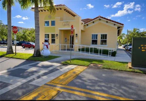 $3,000 | 290 Northwest 109th Avenue, Unit 107, Miami, FL 33172