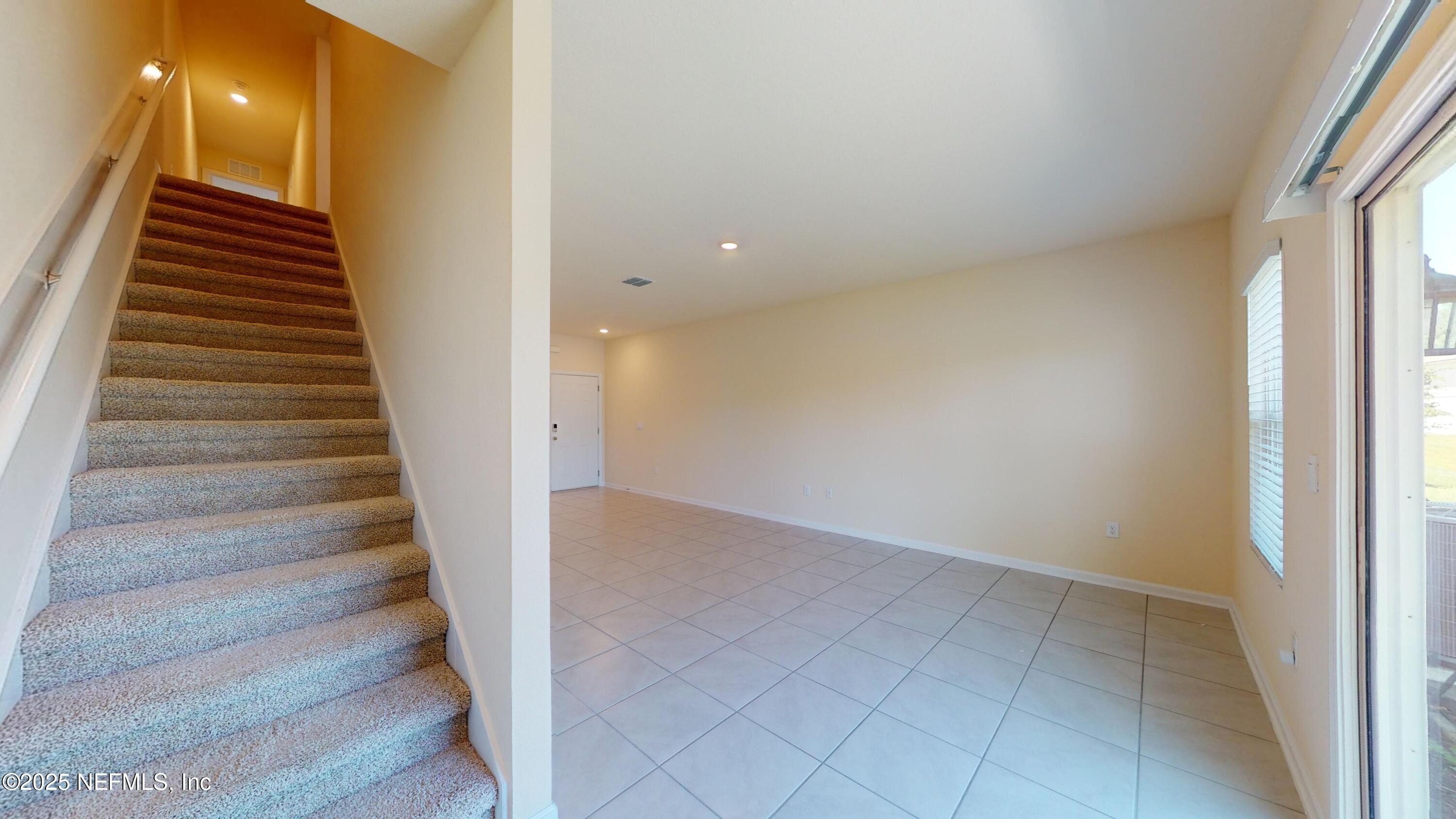 67 Oarsman Xing Drive St. Augustine, FL 32095 - Photo 11 of 33 a view of an entryway