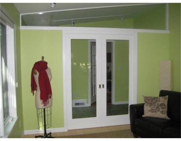 18 Hillside Road Northampton, MA 01060 - Photo 14 of 30 Gallery Image 14