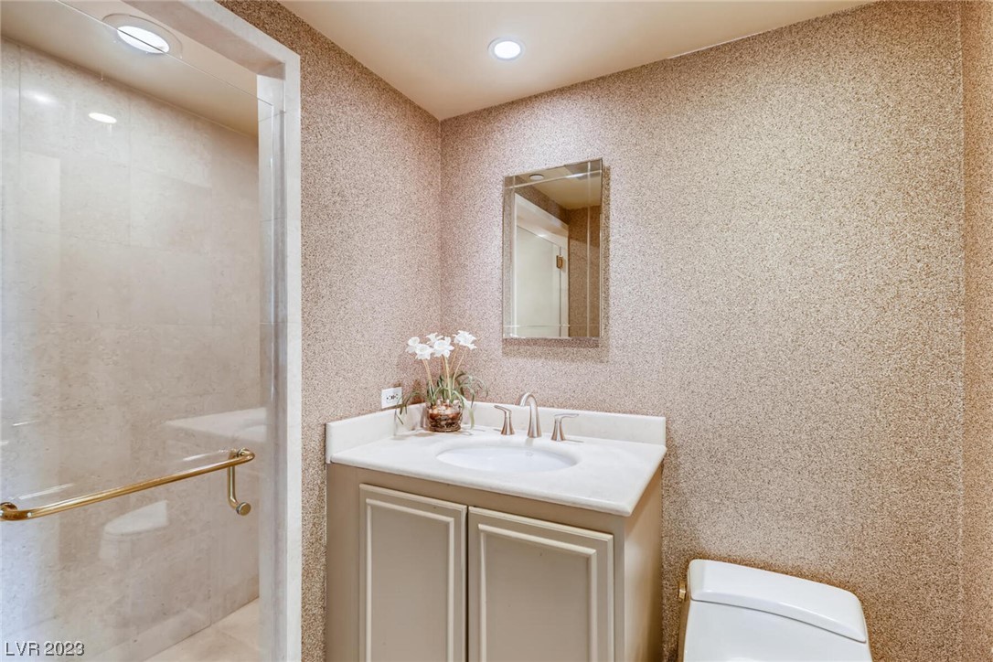 2857 Paradise Road, Unit 1202 Las Vegas, NV 89109 - Photo 17 of 34