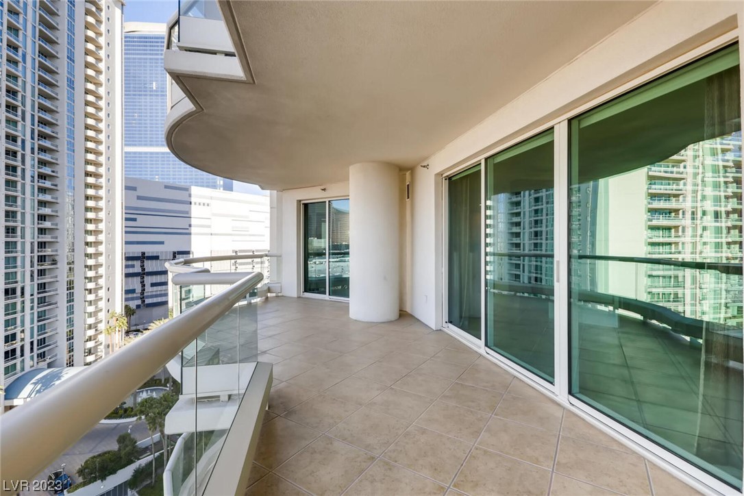 2857 Paradise Road, Unit 1202 Las Vegas, NV 89109 - Photo 27 of 34