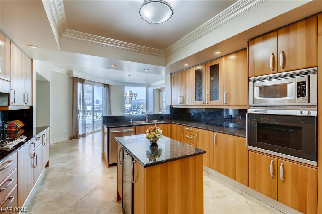 2857 Paradise Road, Unit 1202 Las Vegas, NV 89109 - Photo 8 of 34