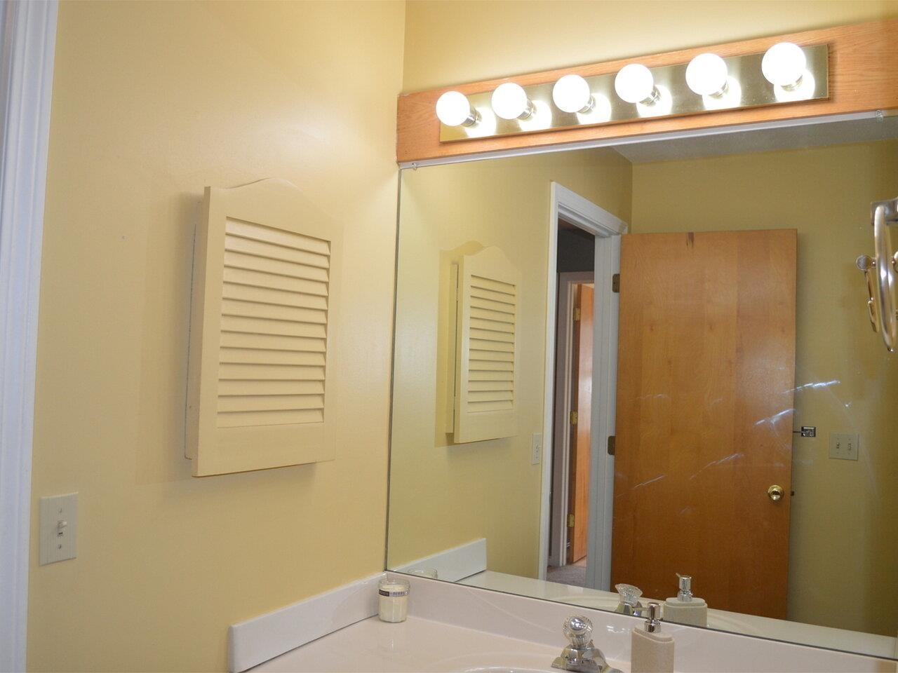 60 Brickyard Road, Unit 16 Essex, VT 05452 - Photo 20 of 28 Gallery Image 20