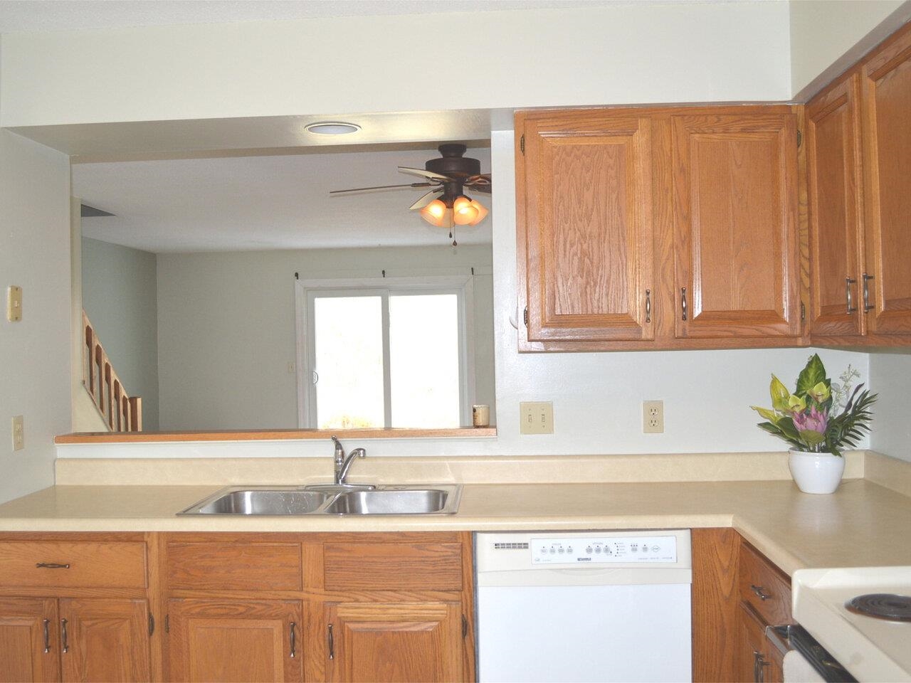 60 Brickyard Road, Unit 16 Essex, VT 05452 - Photo 4 of 28 Gallery Image 4
