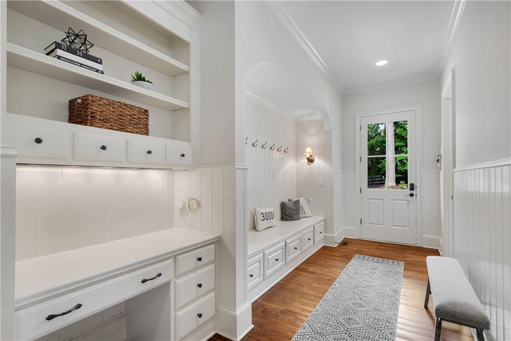 13942 Tree Loft Road Milton, GA 30004 - Photo 28 of 102 a spacious bathroom with double vanity and a bathtub