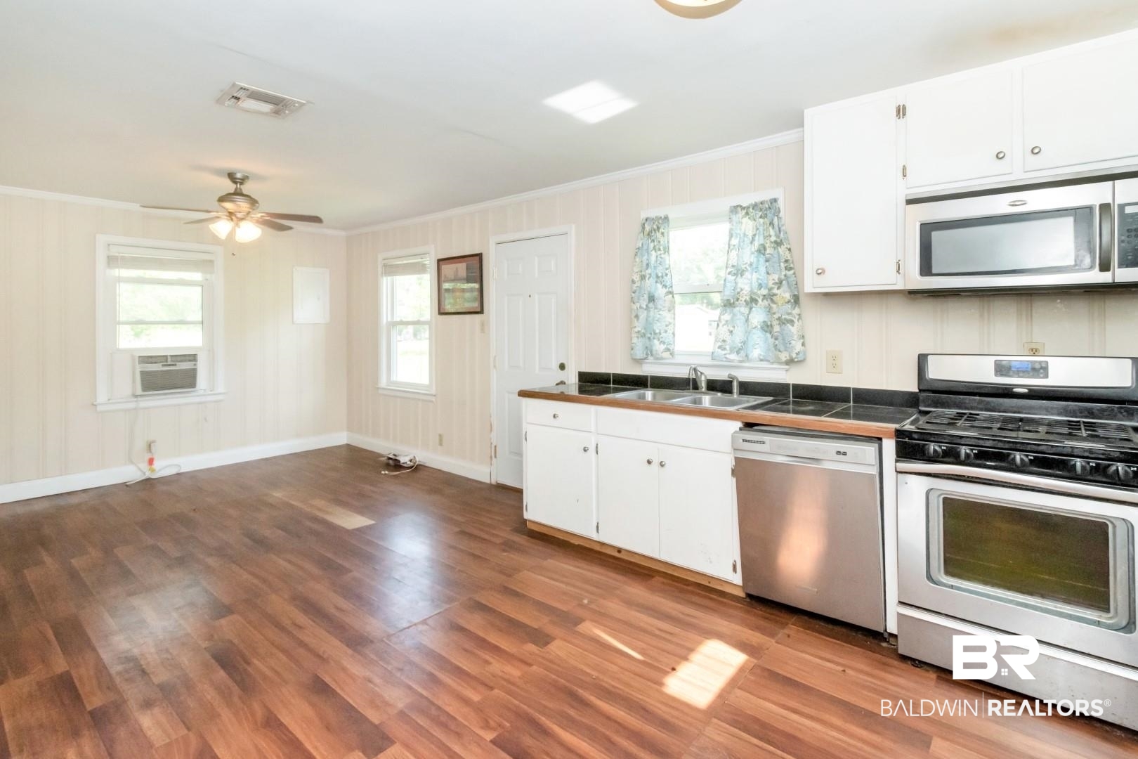 1520 Hannon Road Mobile, AL 36605 - Photo 8 of 24