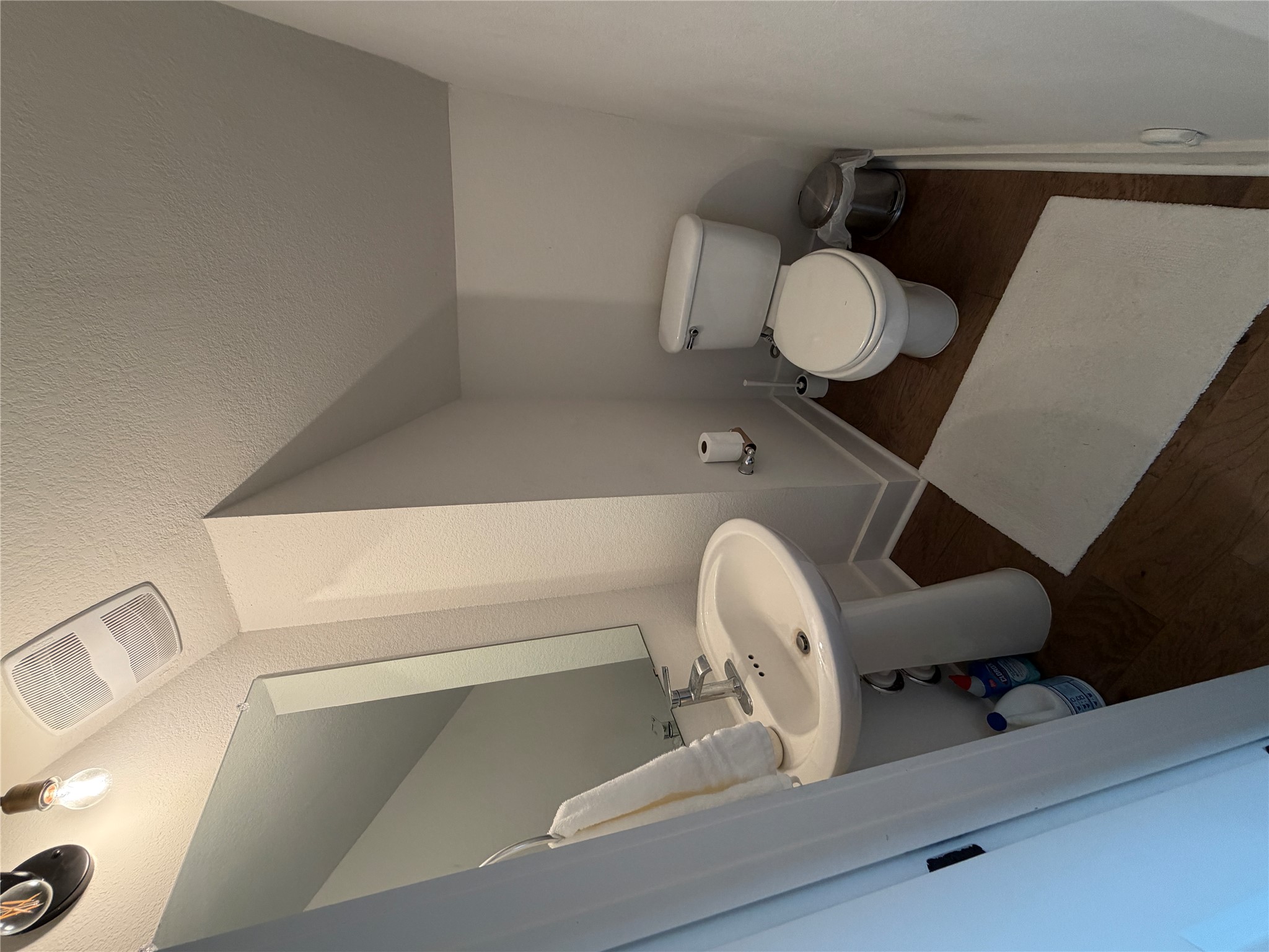 2600 Gattis School Road, Unit 1401 Round Rock, TX 78664 - Photo 20 of 33 a bathroom with a toilet sink and mirror