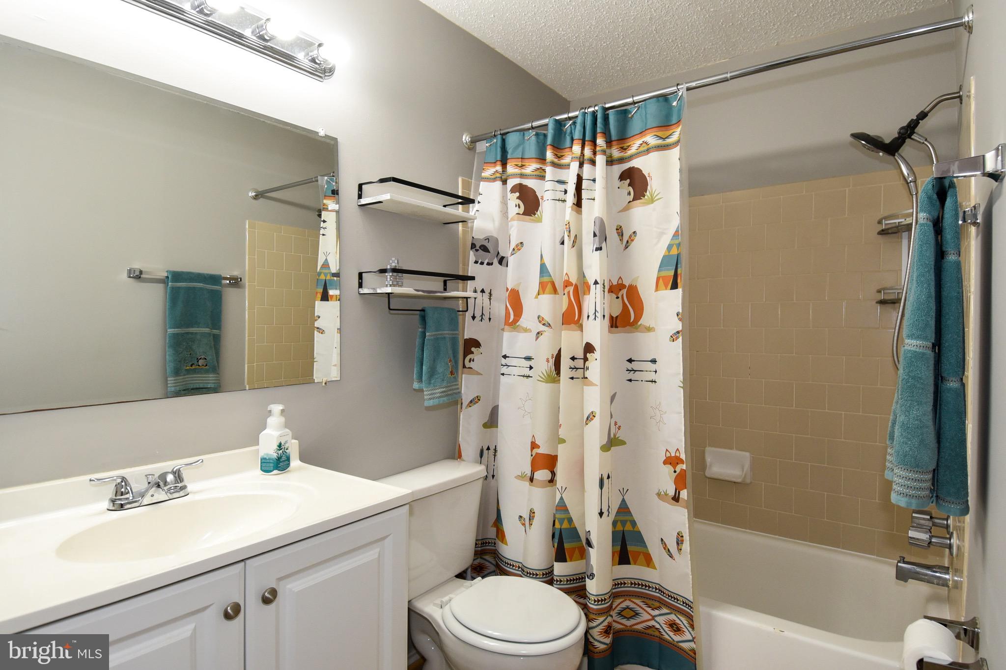 20977 Timber Ridge Terrace, Unit 202 Ashburn, VA 20147 - Photo 25 of 40 Gallery Image 25