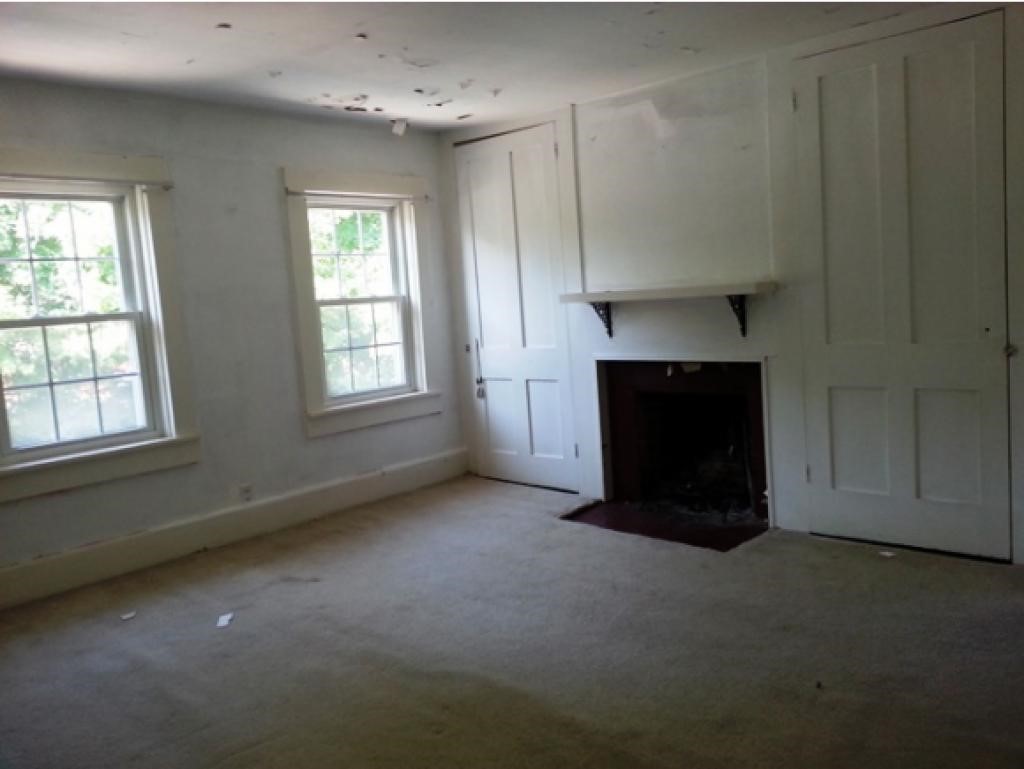 1276 Mammoth Road Pelham, NH 03076 - Photo 7 of 21