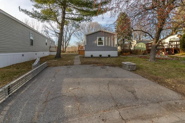 $75,000 | 706 Southhaven Drive, Mankato, MN 56001