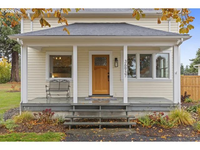 $695,000 | 36937 Highway 213, Mount Angel, OR 97362