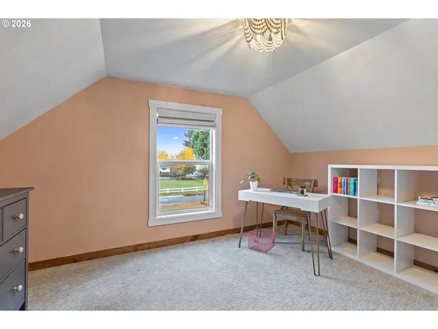 $695,000 | 36937 Highway 213, Mount Angel, OR 97362