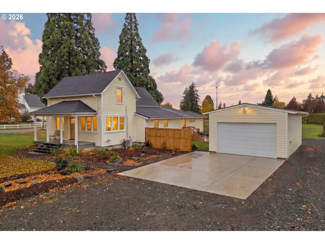 $695,000 | 36937 Highway 213, Mount Angel, OR 97362