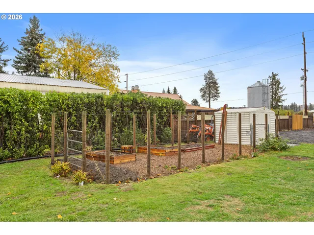 $695,000 | 36937 Highway 213, Mount Angel, OR 97362