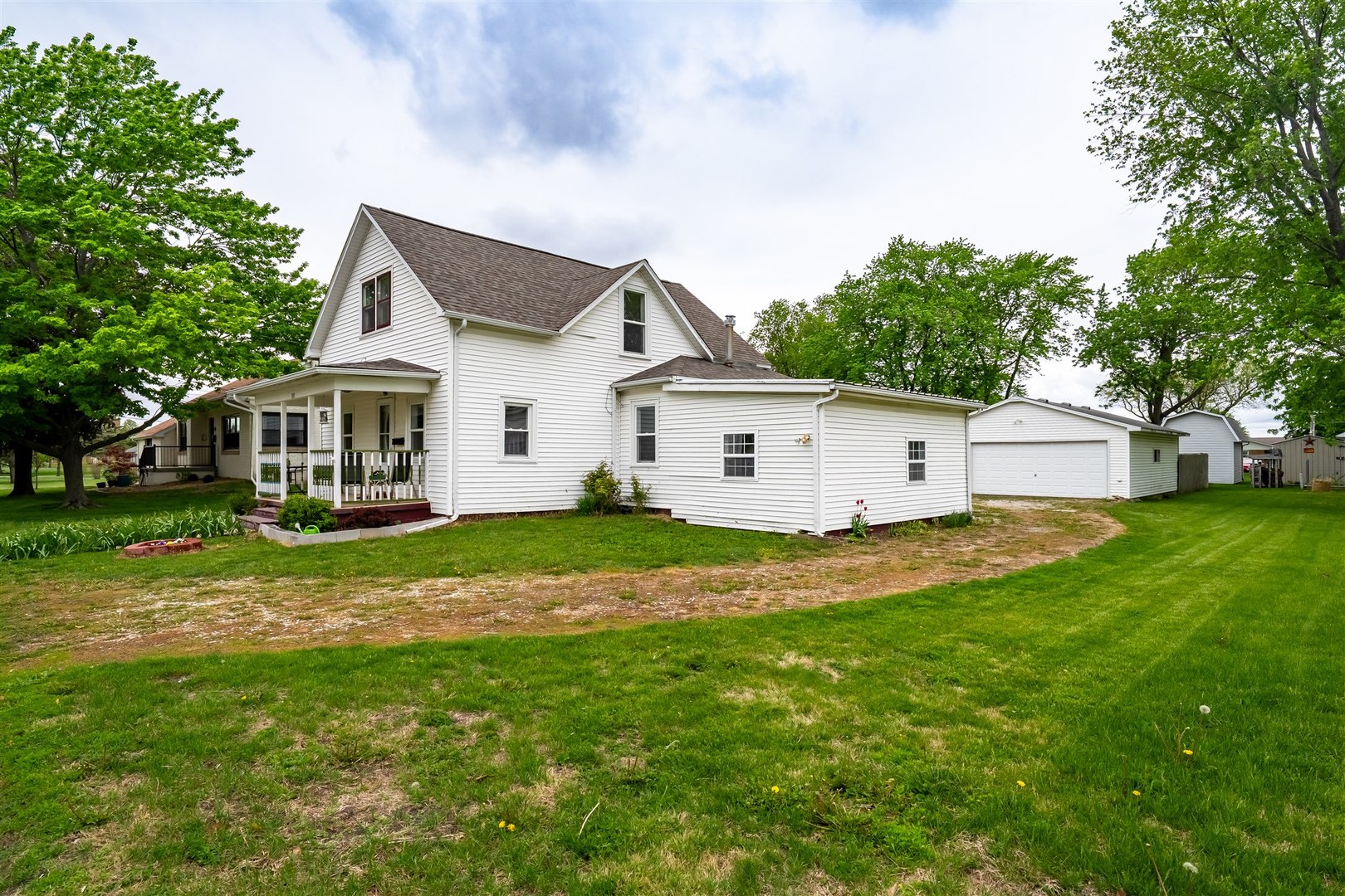 357 West 3rd Street El Paso, IL 61738 - Photo 4 of 29