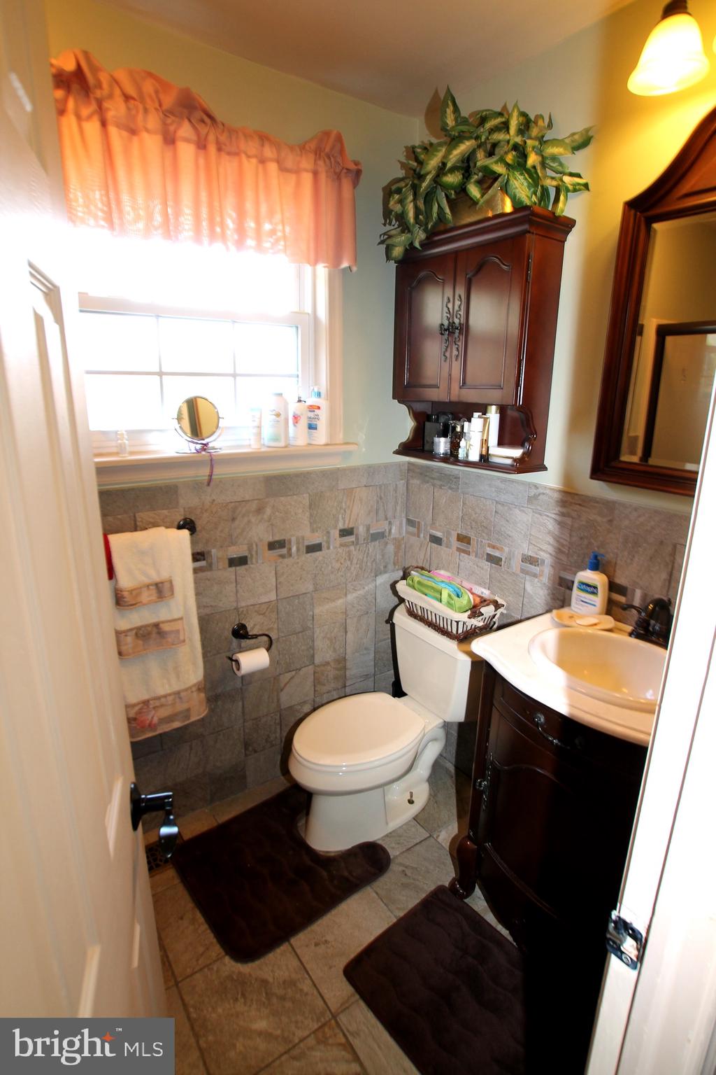 235 Burgundy Lane Newtown, PA 18940 - Photo 21 of 26 Master Bathroom