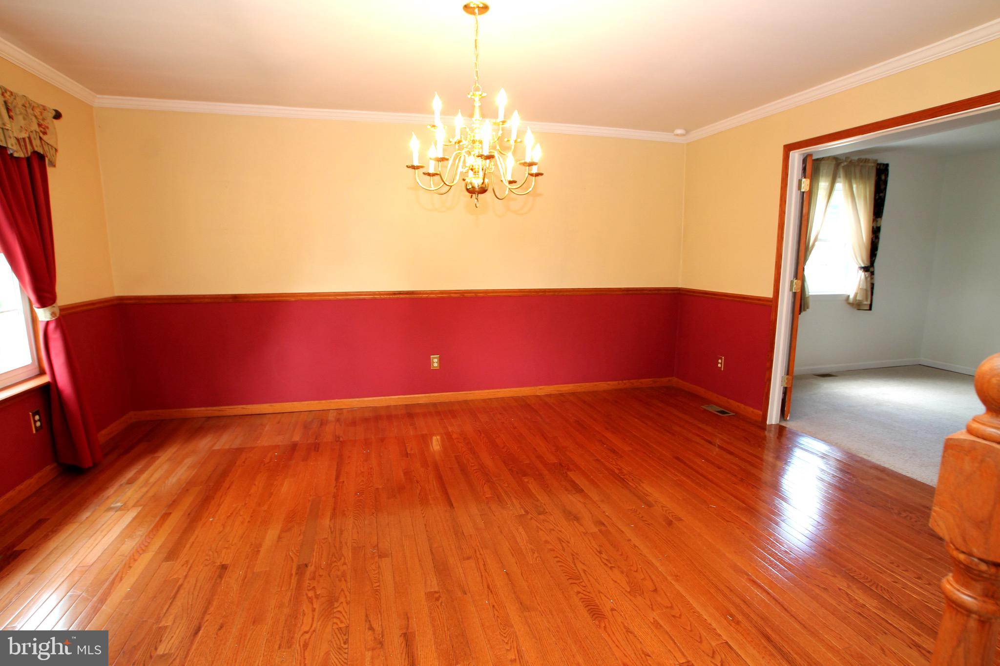 235 Burgundy Lane Newtown, PA 18940 - Photo 4 of 26 Dinning Room