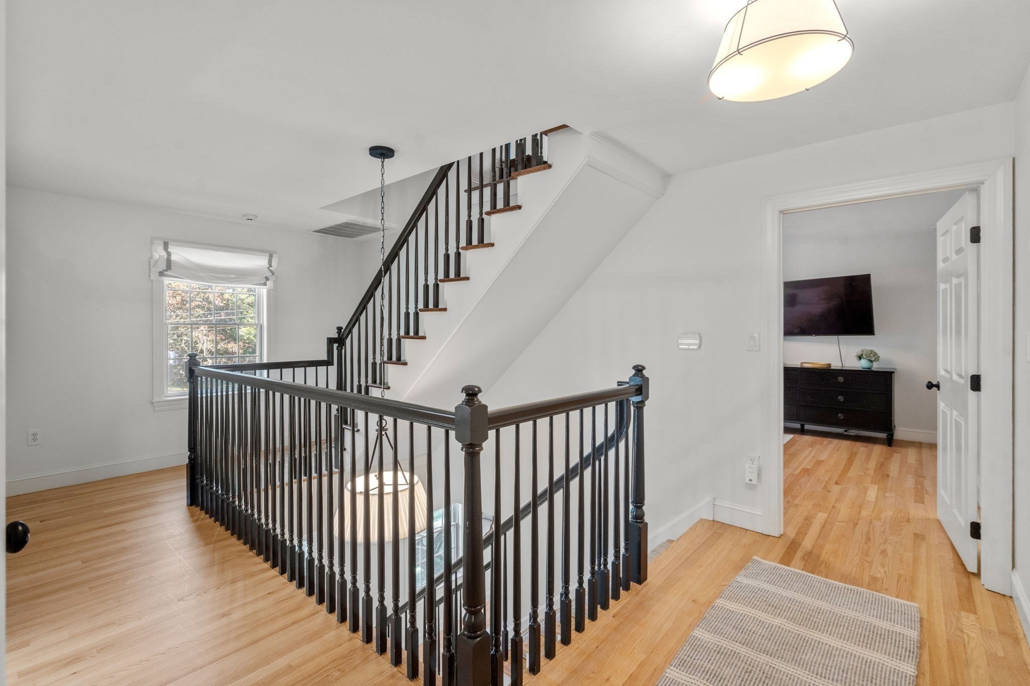 36 Thorpe Road Needham, MA 02494 - Photo 17 of 38 Gallery Image 17