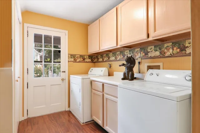 $599,900 | 17 Sunset Road, Bloomington, IL 61701