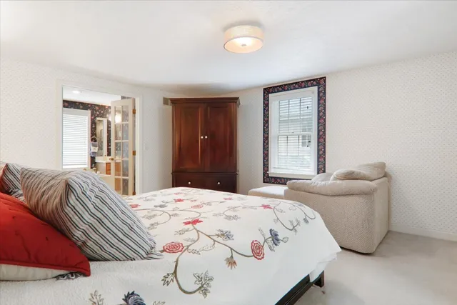 $599,900 | 17 Sunset Road, Bloomington, IL 61701