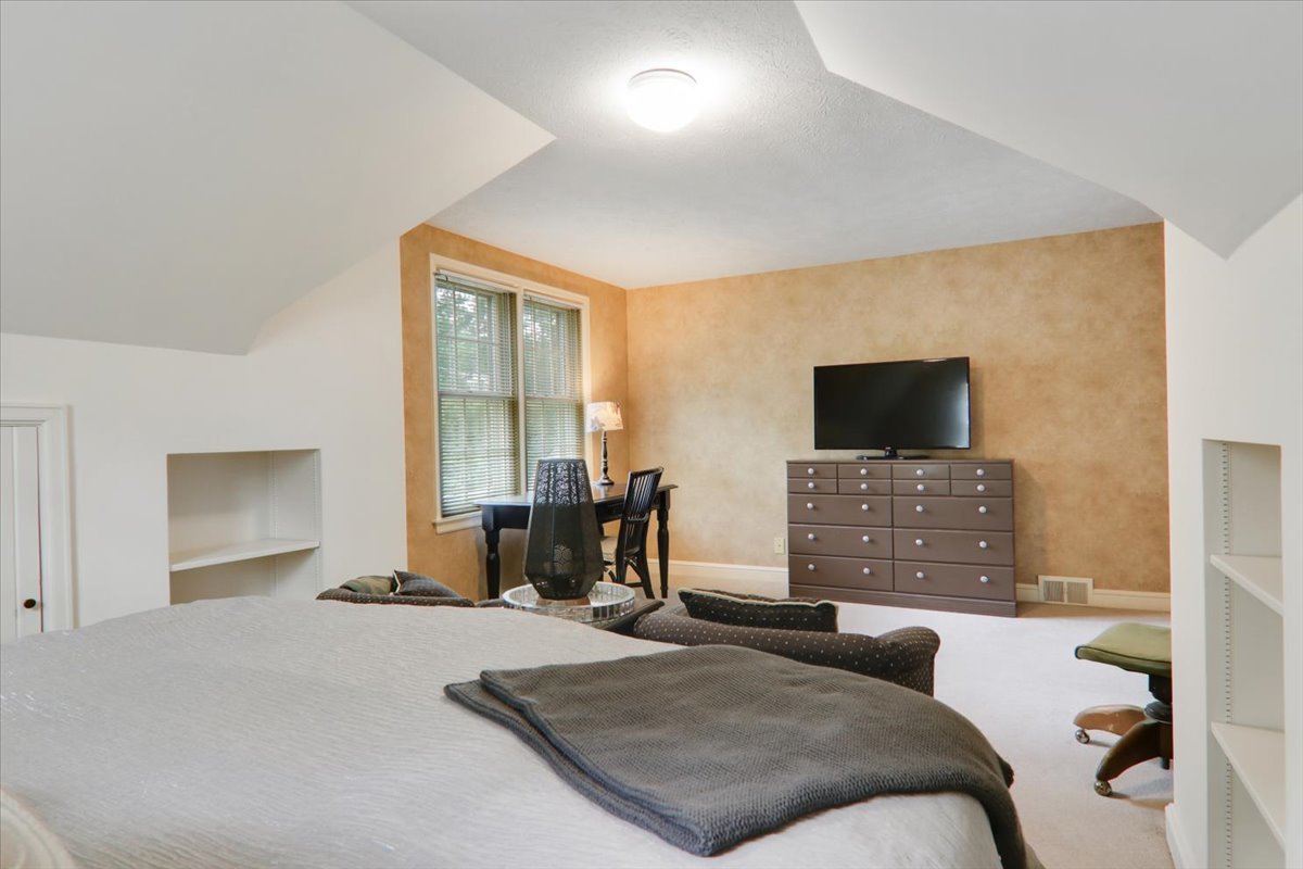 17 Sunset Road Bloomington, IL 61701 - Photo 32 of 60