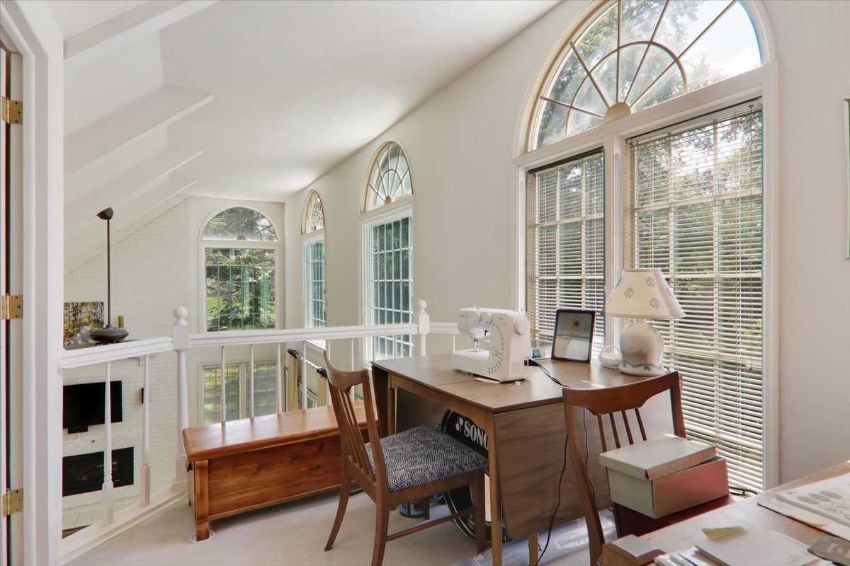 17 Sunset Road Bloomington, IL 61701 - Photo 33 of 60