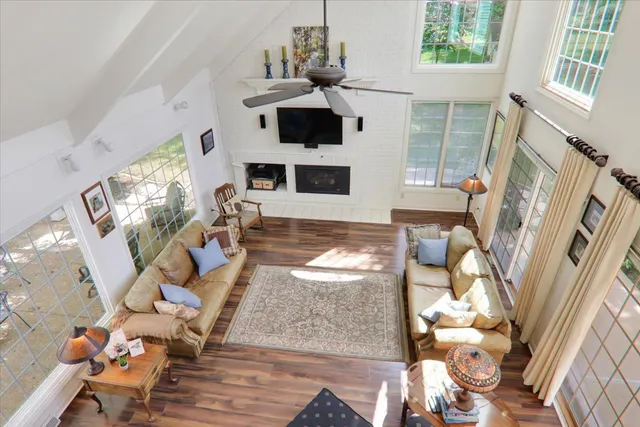 $599,900 | 17 Sunset Road, Bloomington, IL 61701