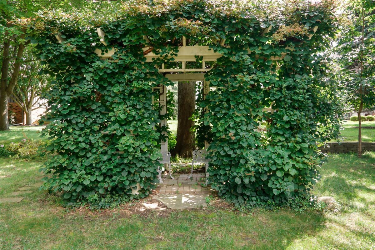 17 Sunset Road Bloomington, IL 61701 - Photo 50 of 60