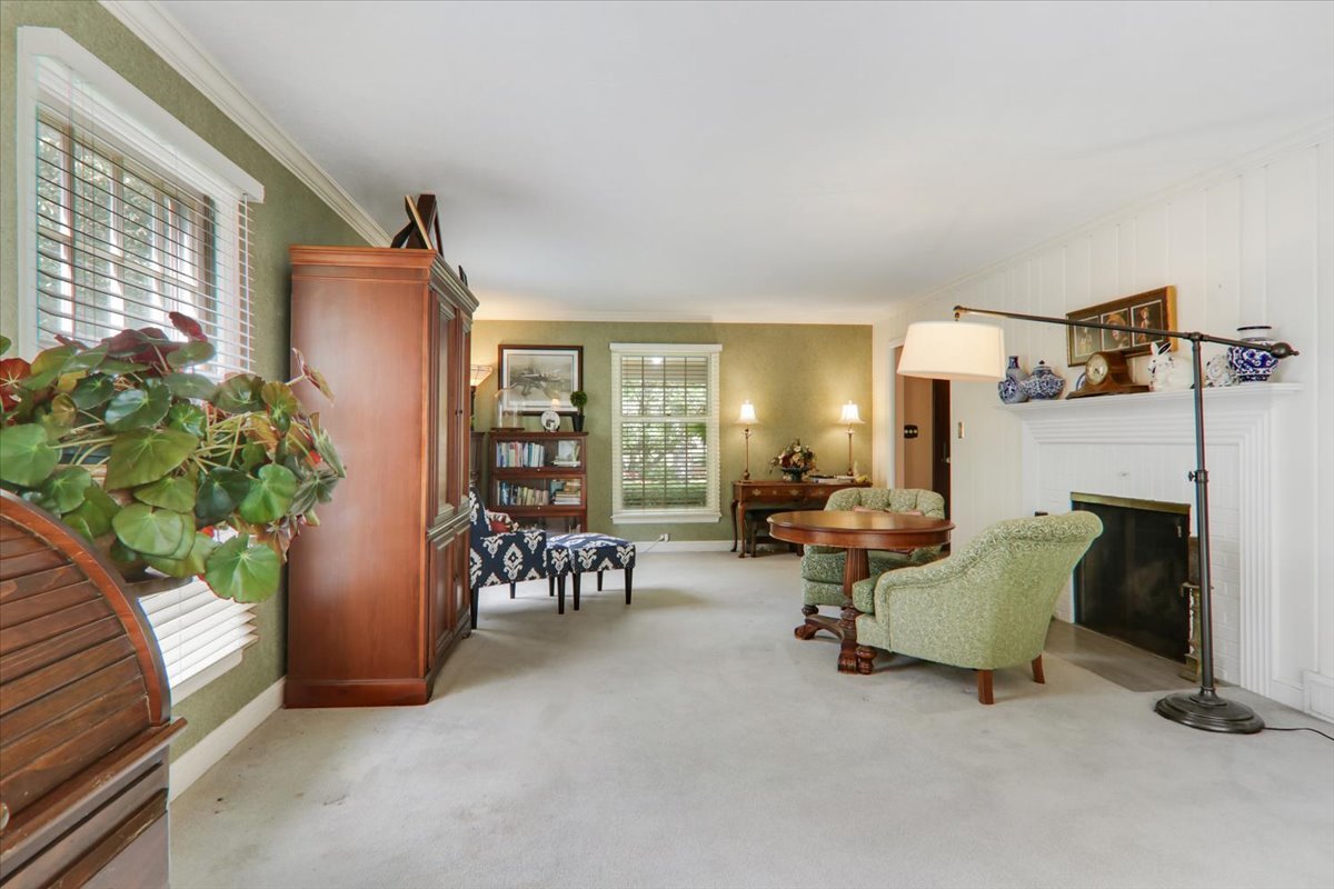 17 Sunset Road Bloomington, IL 61701 - Photo 7 of 60