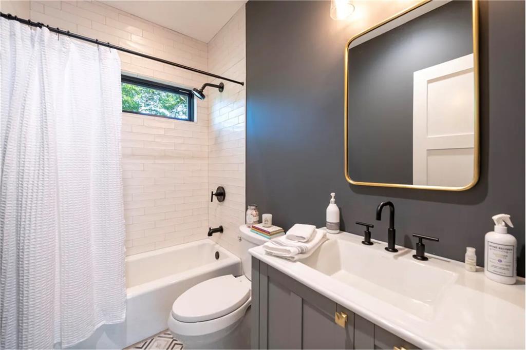 360 Sinclair Avenue Northeast Atlanta, GA 30307 - Photo 7 of 14