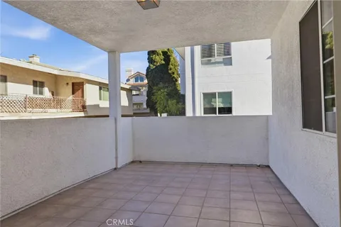 $7,700 | 200 North Catalina Avenue, Unit F, Redondo Beach, CA 90277