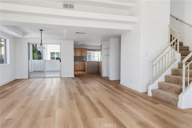 $7,400 | 200 North Catalina Avenue, Unit F, Redondo Beach, CA 90277