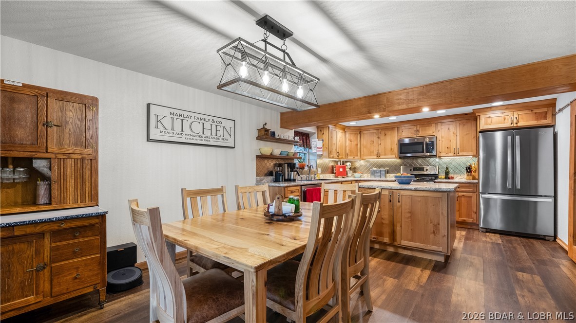 701 Graham Point Camdenton, MO 65020 - Photo 12 of 37
