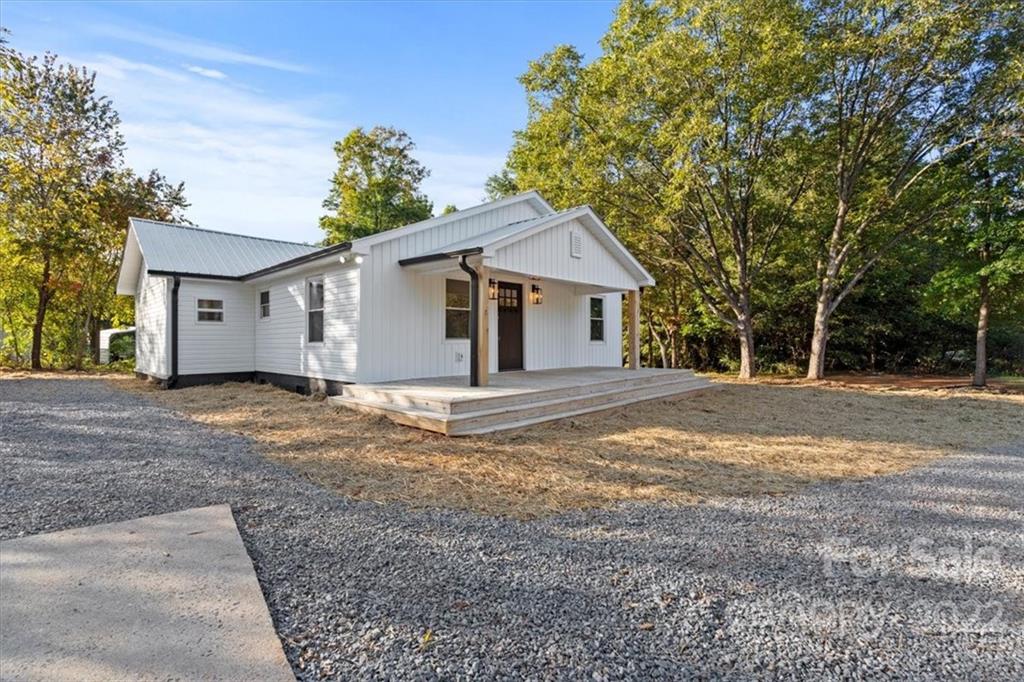 823 Requa Road Cherryville, NC 28021 - Photo 1 of 22 Gallery Image 1