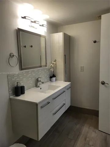 $3,500 | 4555 Northwest 99th Avenue, Unit 103, Doral, FL 33178
