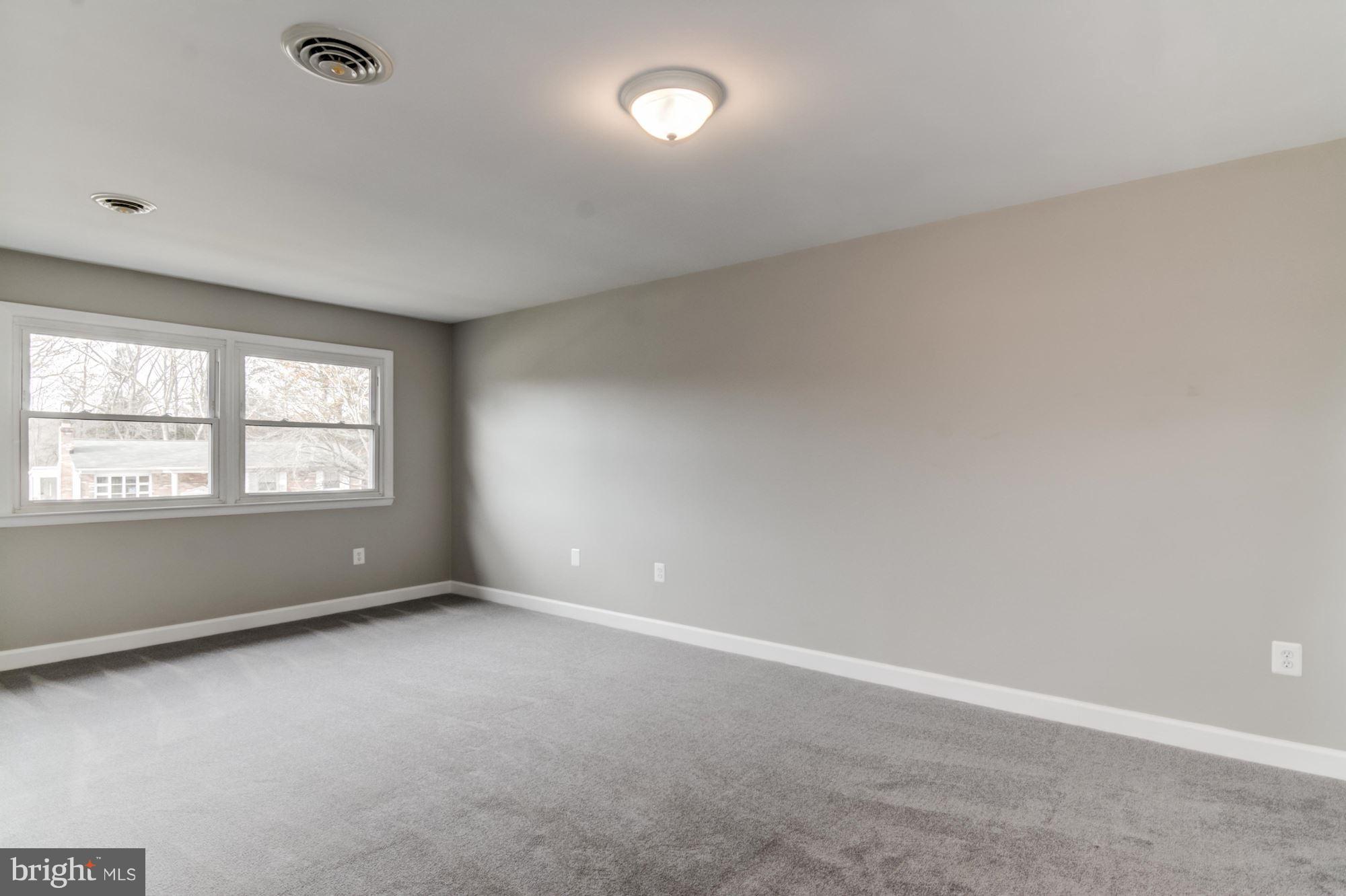 13535 Delaney Road Woodbridge, VA 22193 - Photo 22 of 38 Gallery Image 22
