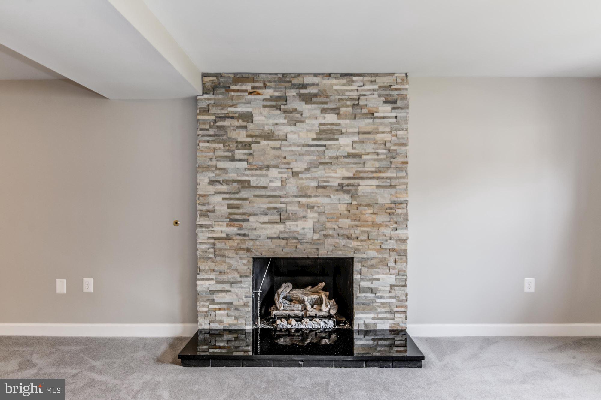 13535 Delaney Road Woodbridge, VA 22193 - Photo 9 of 38 Gallery Image 9