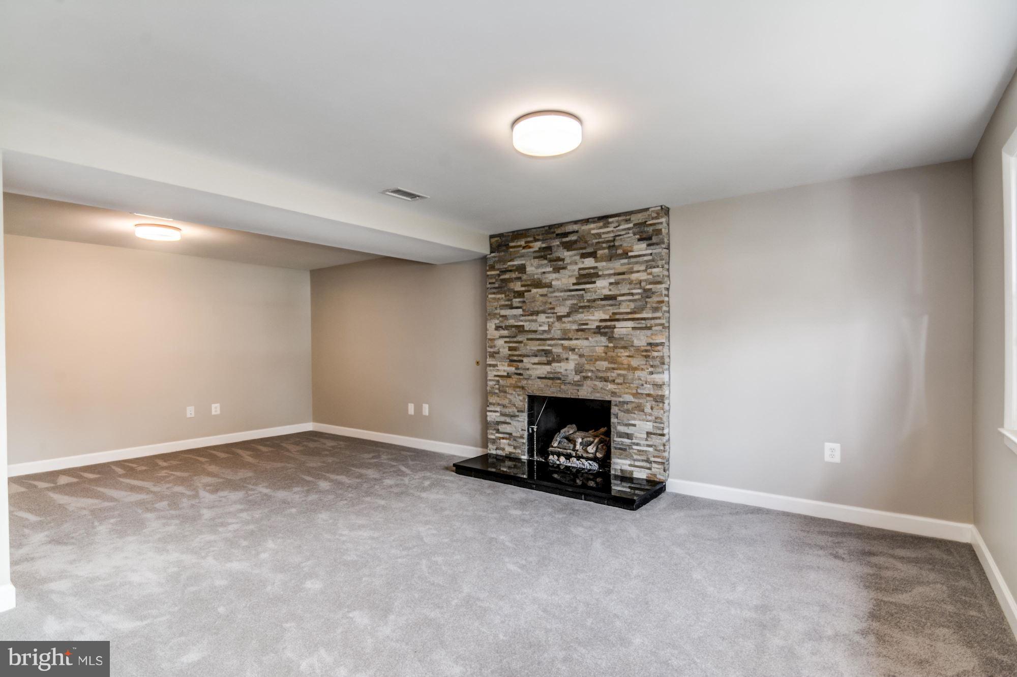 13535 Delaney Road Woodbridge, VA 22193 - Photo 10 of 38 Gallery Image 10