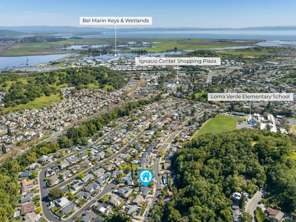 a view of outdoor area