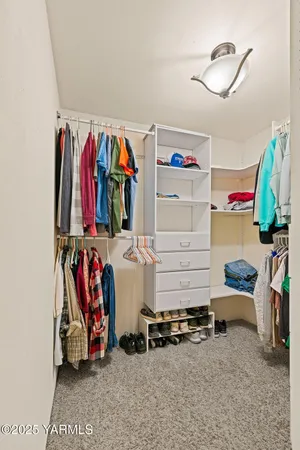 a view of a storage & utility room