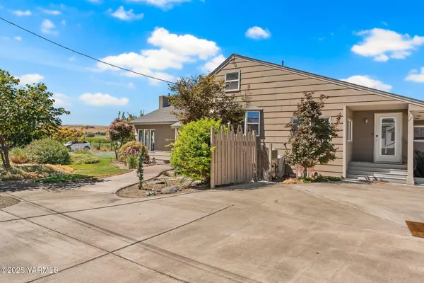 $525,000 | 431 Wellner Road, Outlook, WA 98938