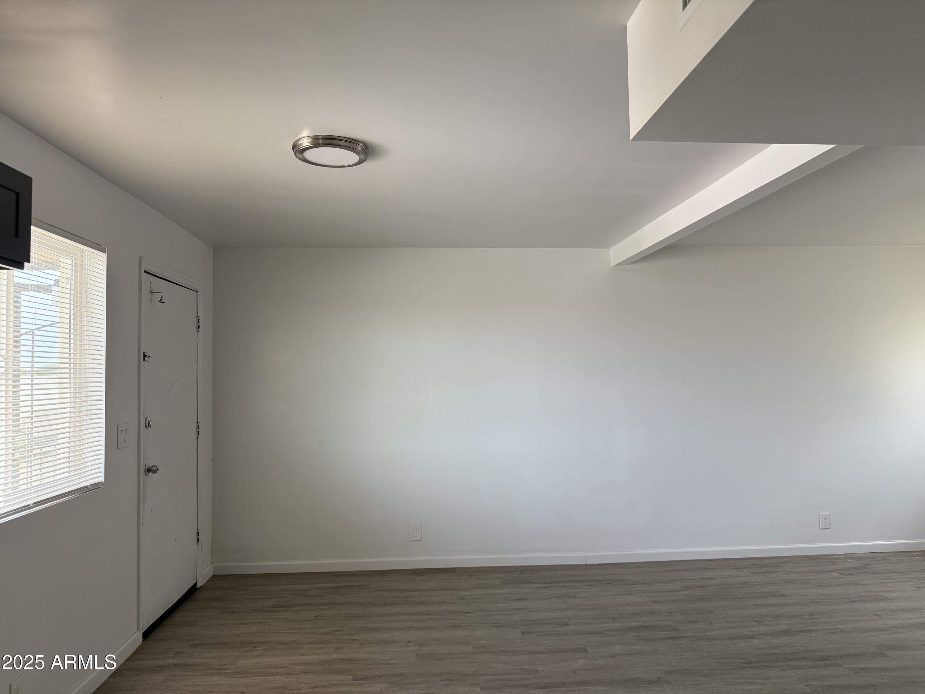 4619 South 16th Street, Unit 8 Phoenix, AZ 85040 - Photo 5 of 12 Main/front area