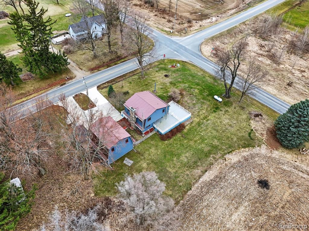 992 West Bennington Road Owosso, MI 48867 - Photo 51 of 61