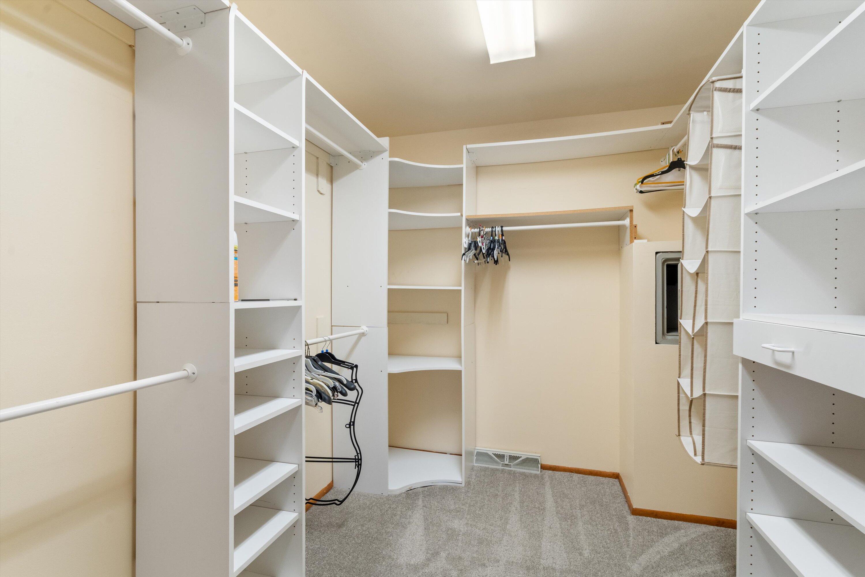 1249 North Lost Woods Road Summit, WI 53066 - Photo 18 of 79 Primary Walk-In Closet